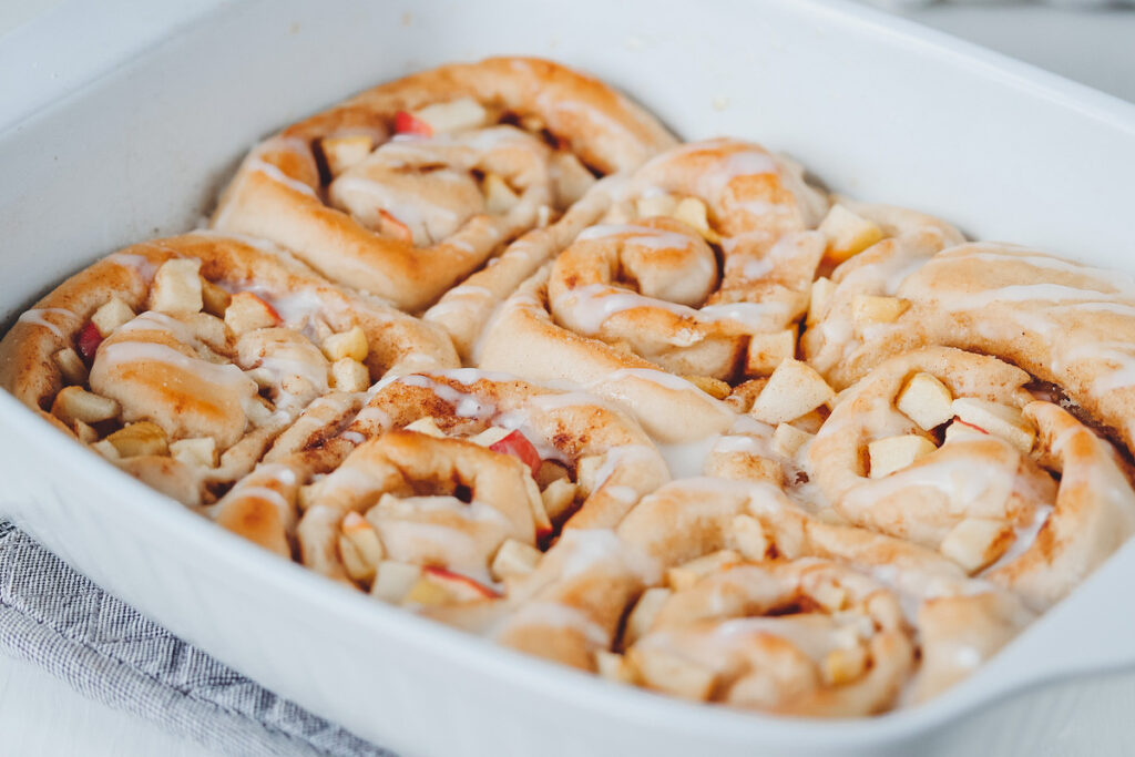 Apfel Zimtschnecken (vegan) - Lena Eats | Veganer Foodblog
