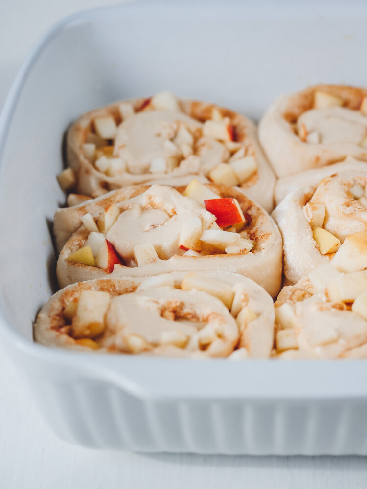 Apfel Zimtschnecken (vegan) - Lena Eats | Veganer Foodblog