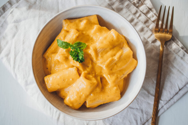 Cremige Butternut Kürbis Pasta - Lena Eats | Veganer Foodblog